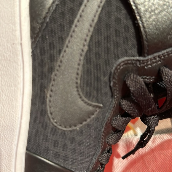 Nike Air Force 1 Women’s Size 6 - Picture 4 of 5